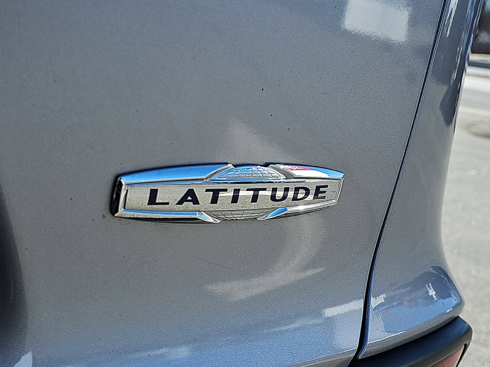 Used 2019 Jeep Cherokee Latitude w/ Popular Appearance Group image 29