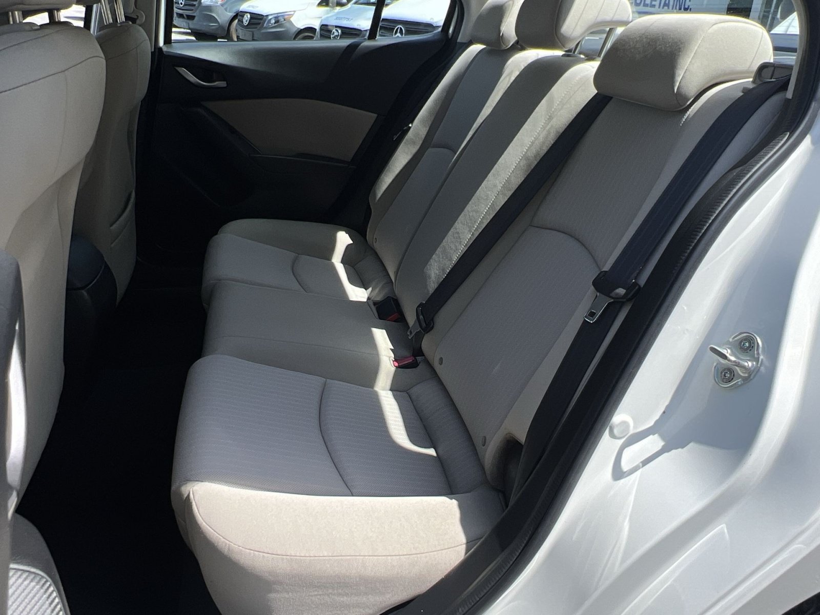 Used 2014 MAZDA MAZDA3 i Sport FWD image 29