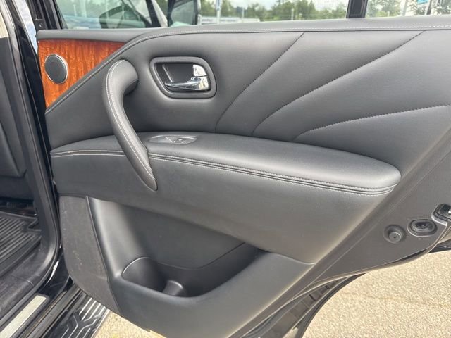 Used 2017 INFINITI QX80 4WD image 11