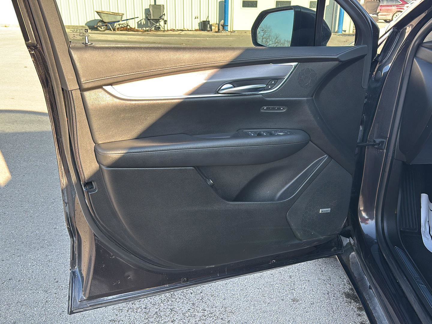 Used 2017 Cadillac XT5 Luxury w/ LPO, Wheel Lock Package image 13