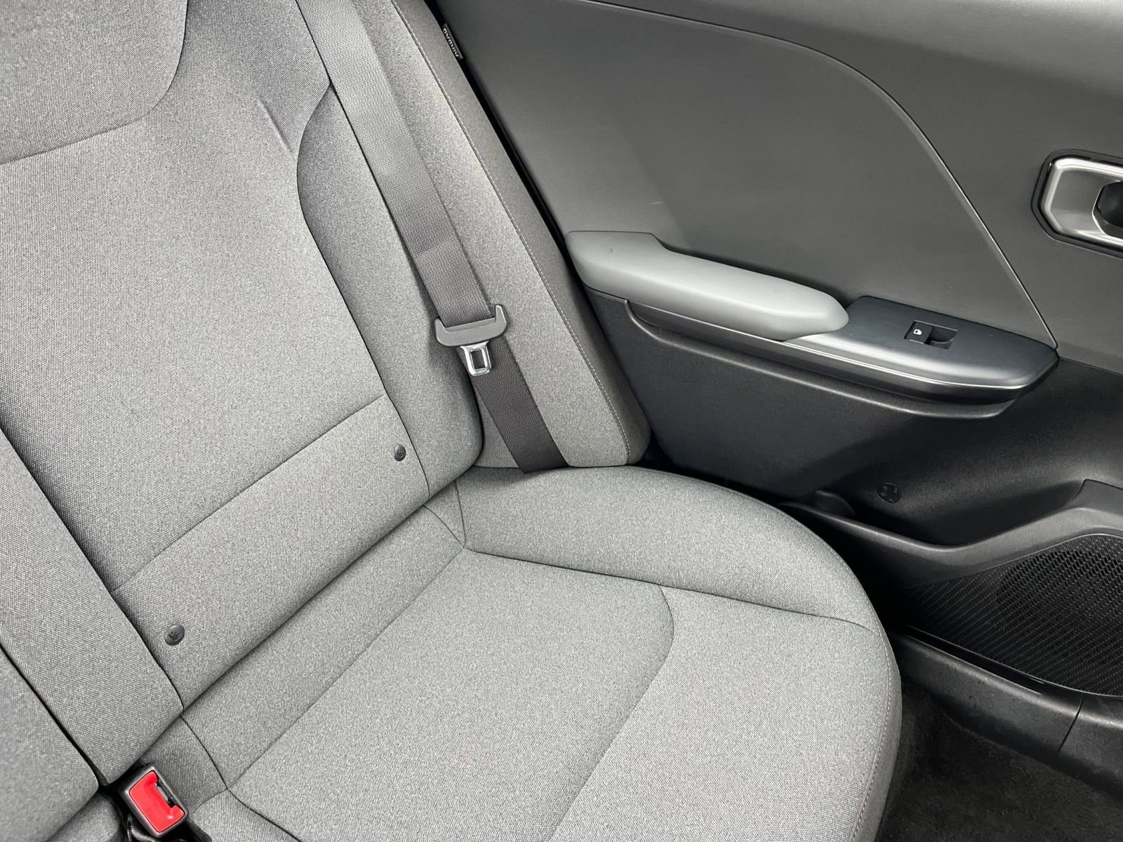 Used 2025 Kia K4 LXS image 36