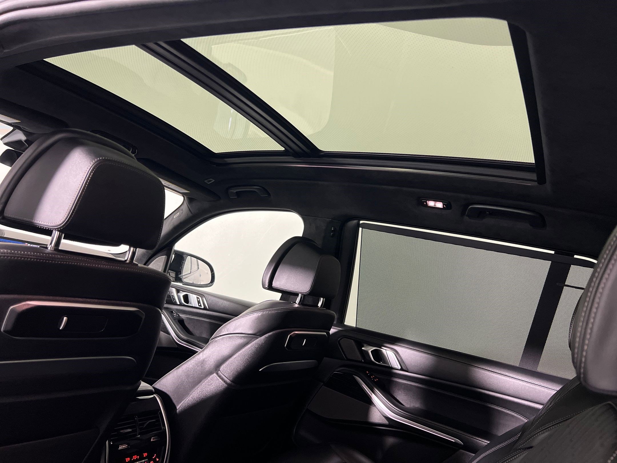 New 2026 BMW X7 M60i image 34