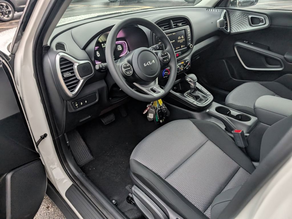 New 2025 Kia Soul LX image 12