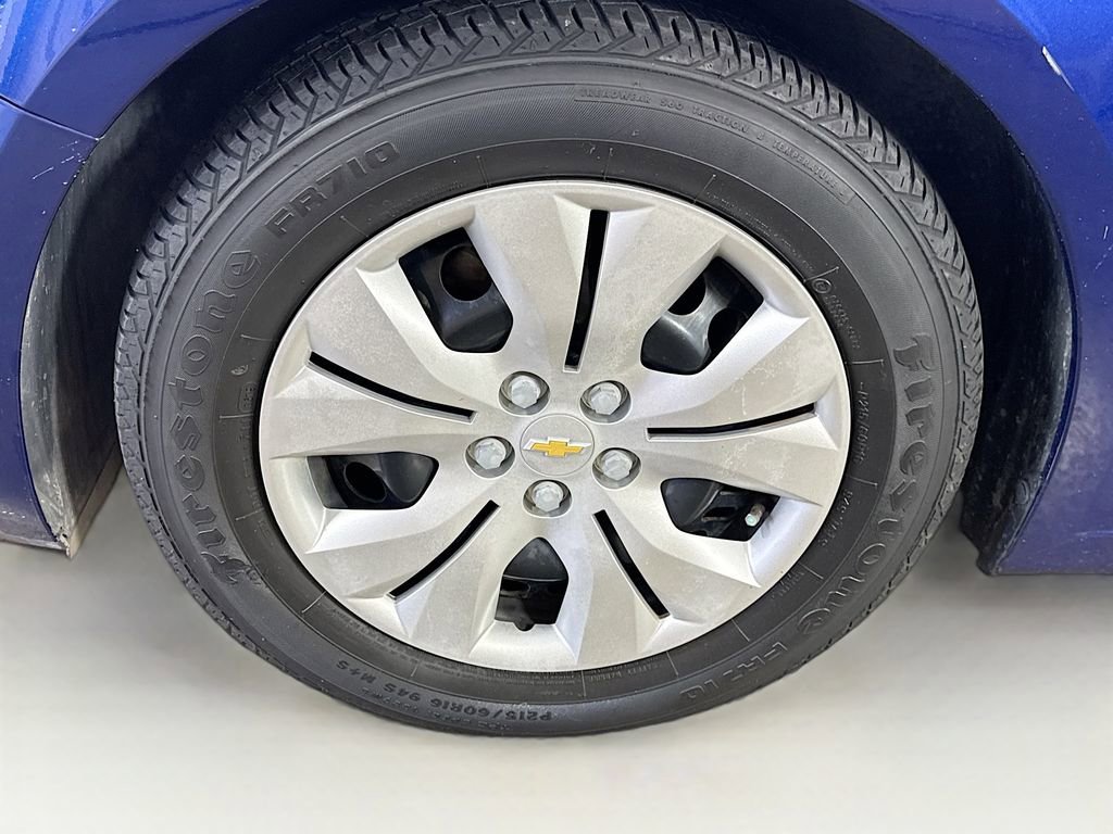 Used 2013 Chevrolet Cruze LS FWD image 36
