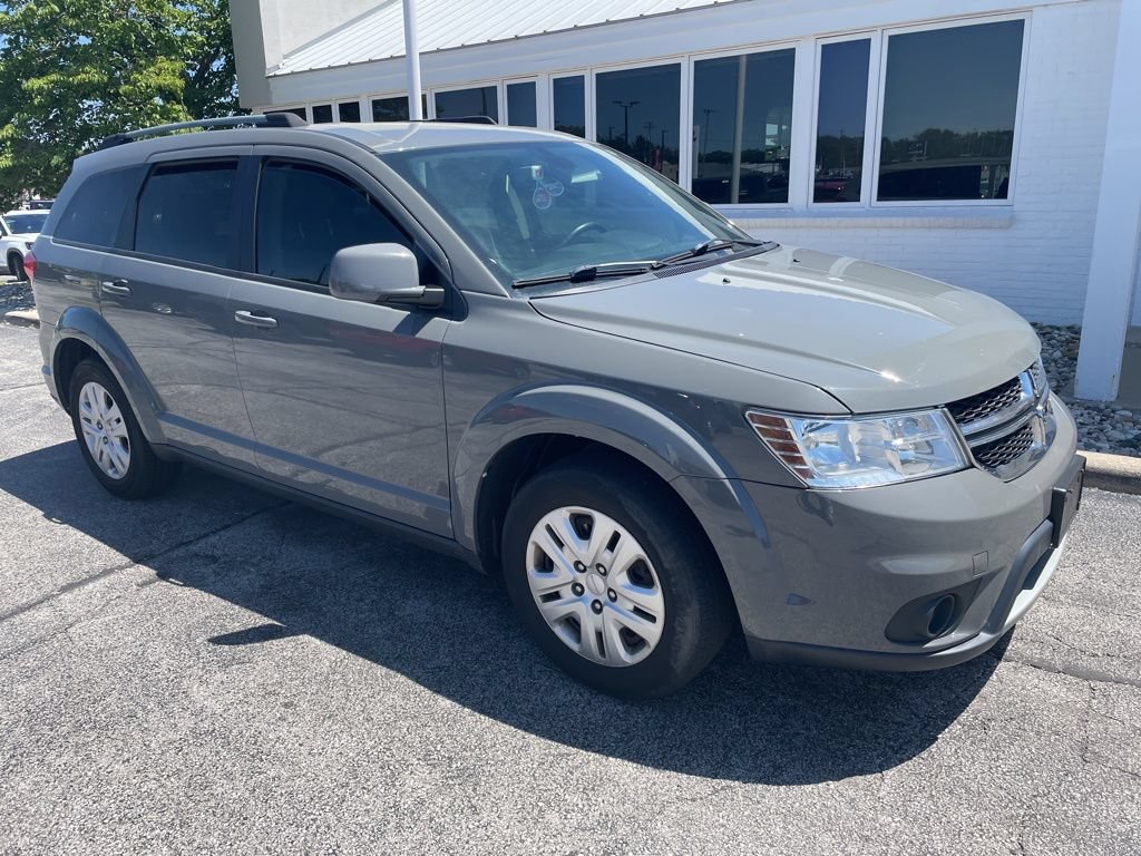 Certified 2019 Dodge Journey SE w/ Premium Group FWD image 1