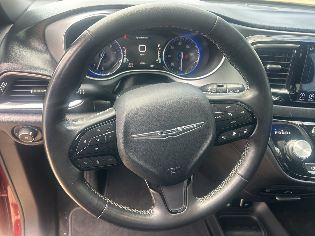 Used 2020 Chrysler Pacifica Touring-L Plus FWD image 19
