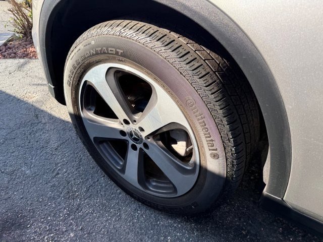 Used 2021 Mercedes-Benz GLC 300 4MATIC Coupe image 7