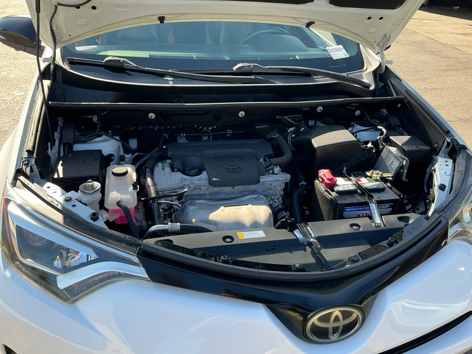 Used 2016 Toyota RAV4 SE w/ Advanced Technology Package image 22
