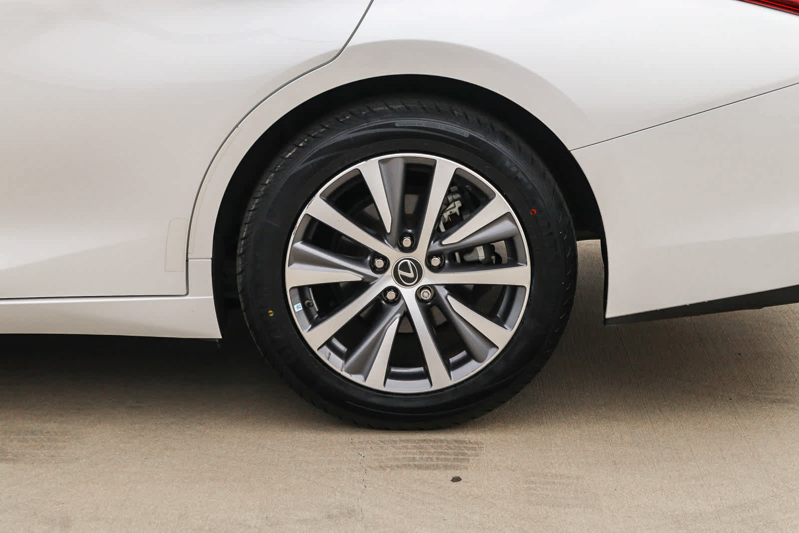 Certified 2021 Lexus ES 350 w/ Accessory Package 2 FWD image 12