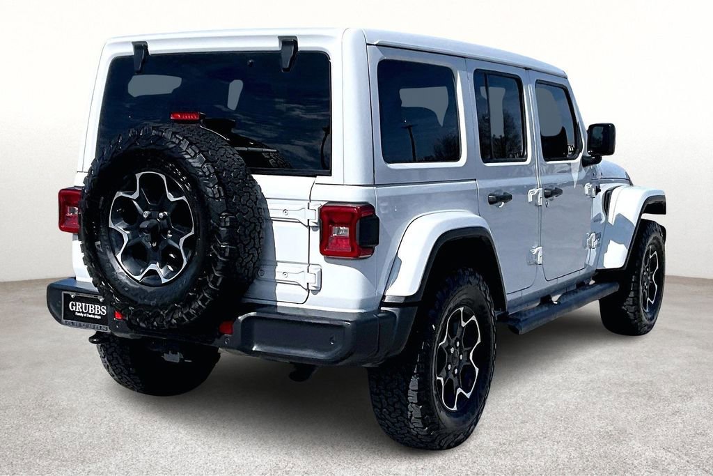 Used 2020 Jeep Wrangler Unlimited Sahara image 2