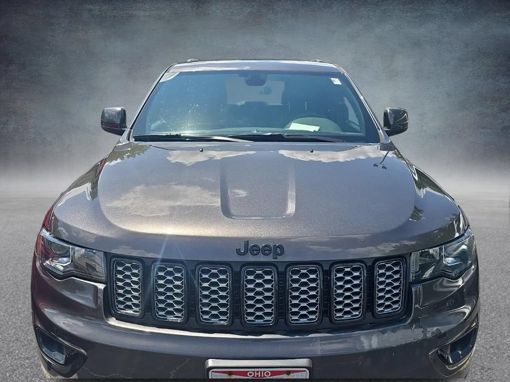 Used 2019 Jeep Grand Cherokee Altitude AWD/4WD image 3