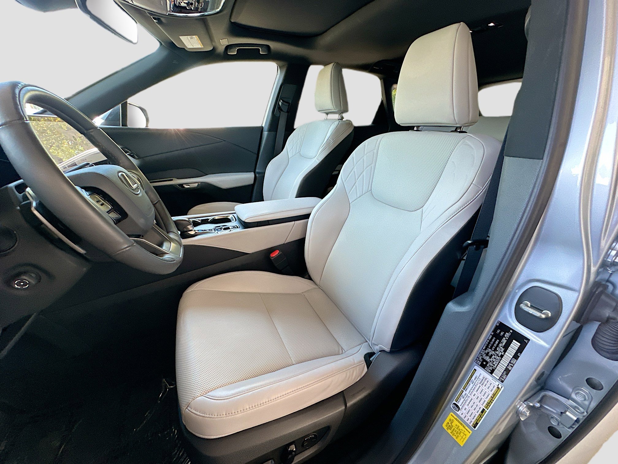 Used 2024 Lexus RX 350 Premium w/ Convenience Package image 21