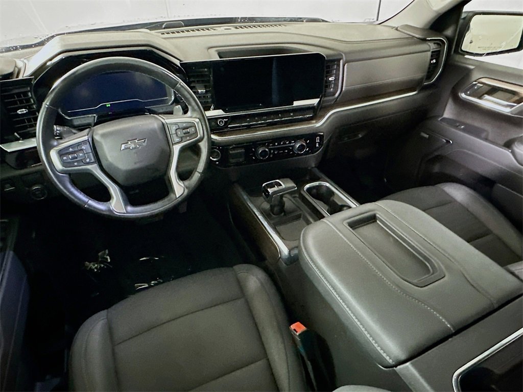 Used 2022 Chevrolet Silverado 1500 RST w/ Convenience Package II image 14