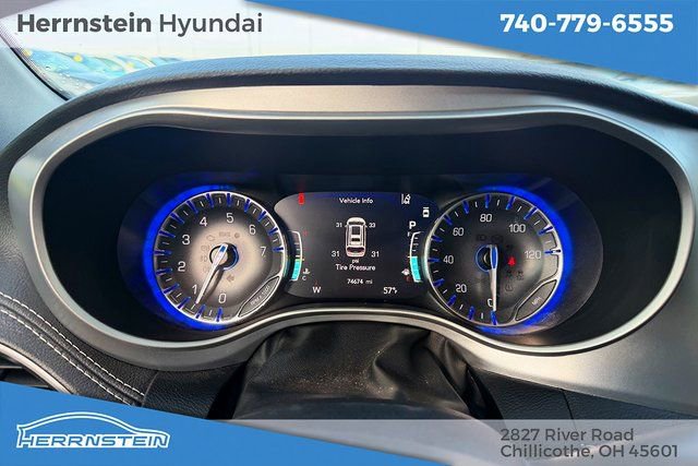 Used 2022 Chrysler Pacifica Touring-L w/ S Appearance Package image 17