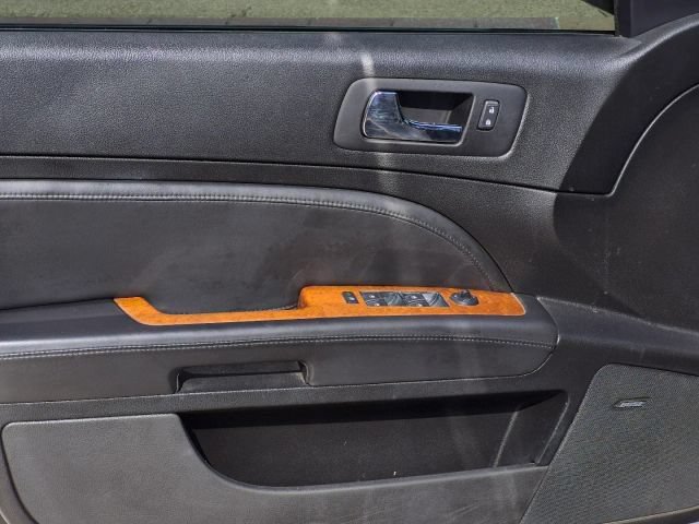 Used 2006 Cadillac STS V8 w/ Preferred Equipment Group RWD image 10