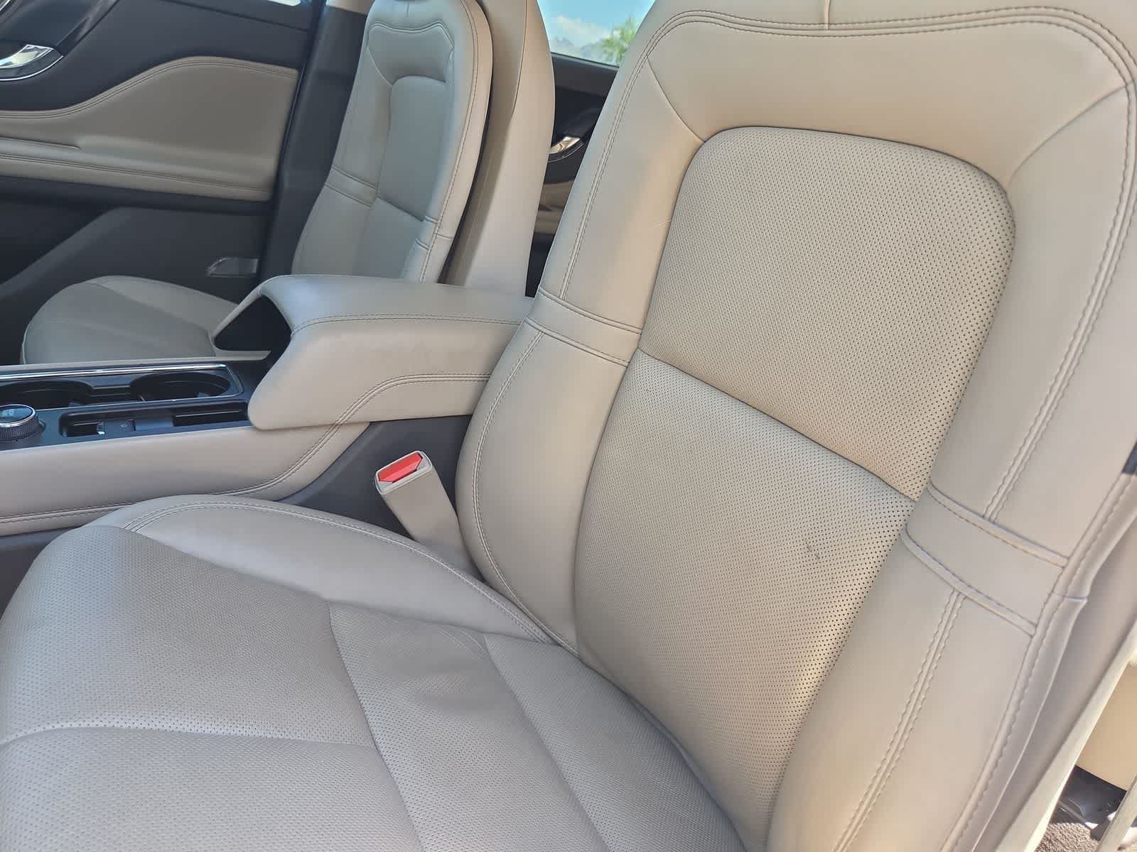 Used 2023 Lincoln Corsair Grand Touring AWD/4WD image 16