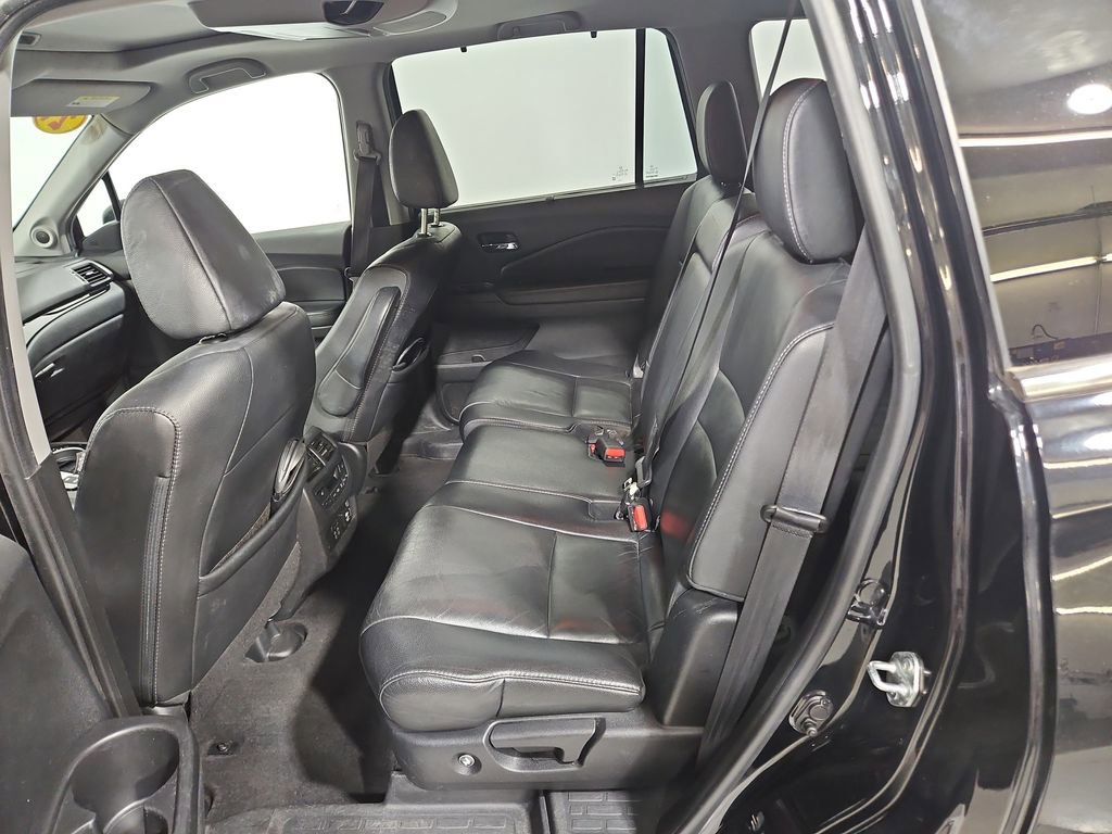 Used 2021 Honda Pilot Touring image 25