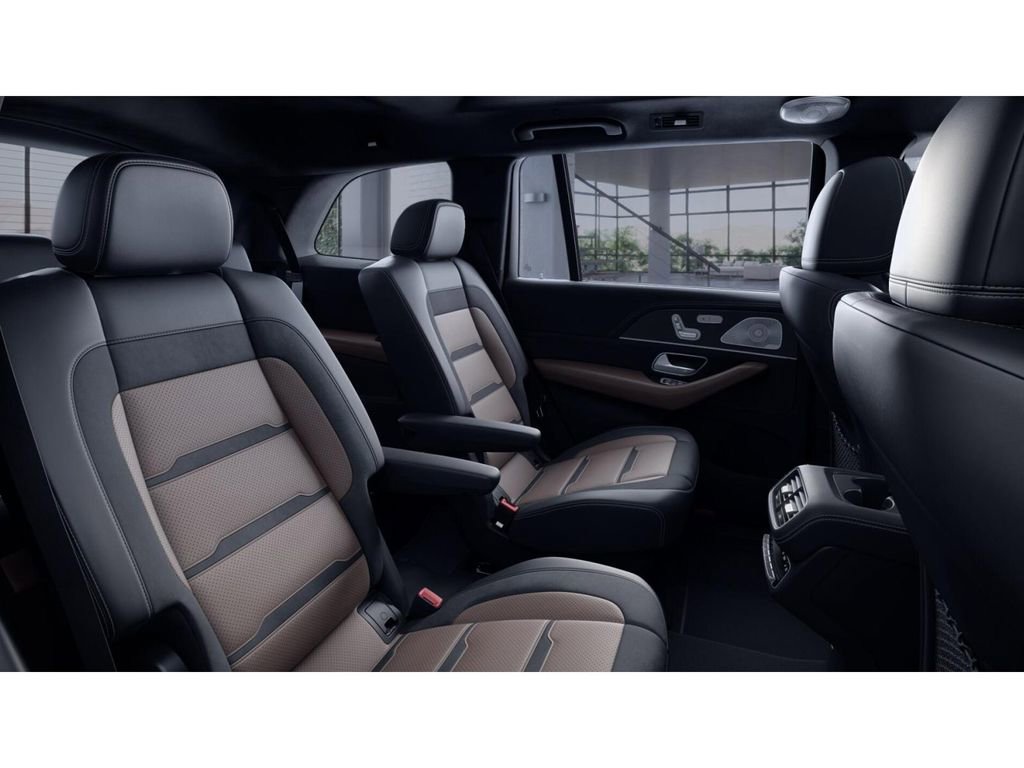 Used 2023 Mercedes-Benz GLS 63 AMG 4MATIC image 5