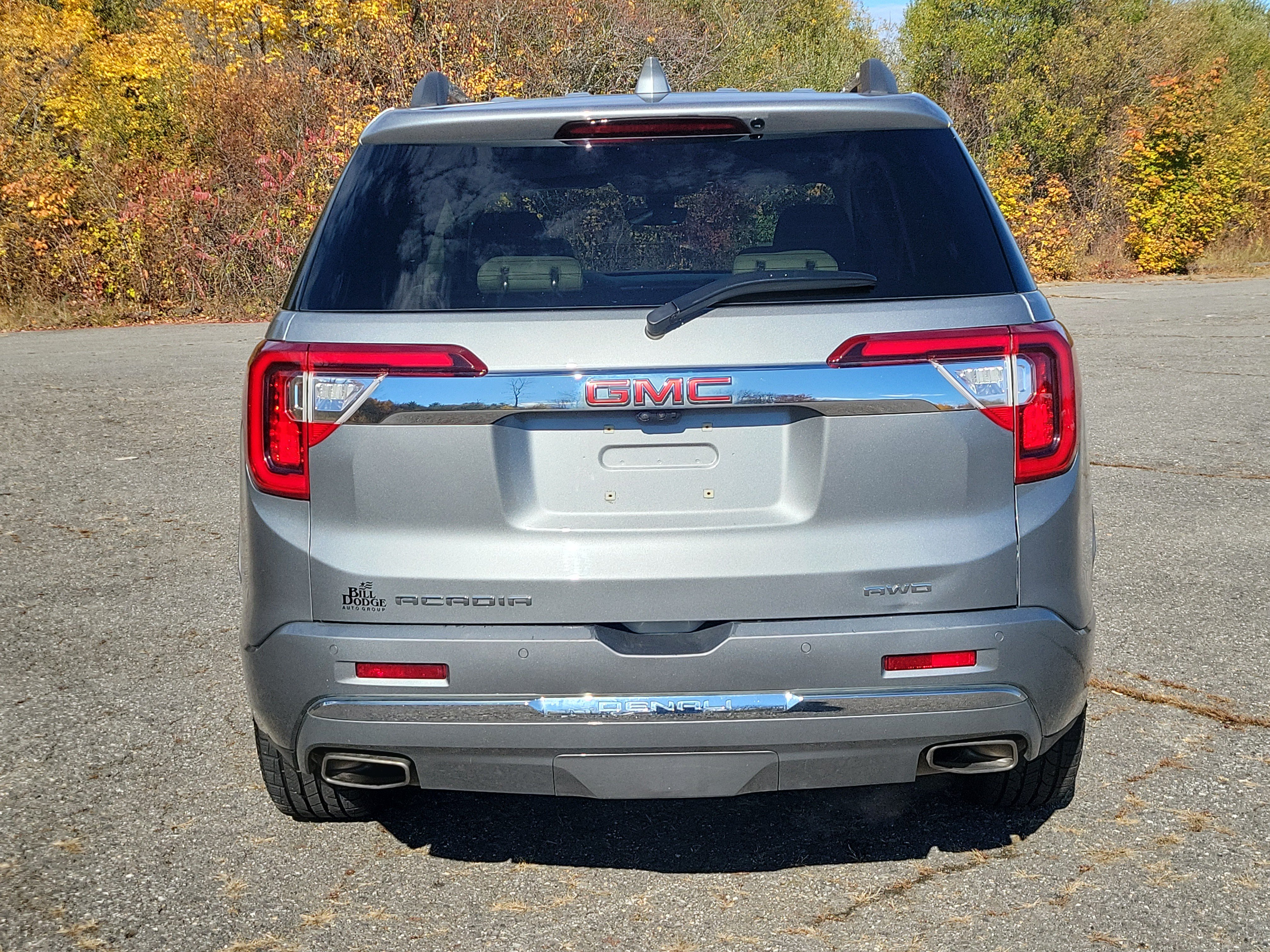 Used 2023 GMC Acadia Denali w/ Denali Technology Package AWD/4WD image 6