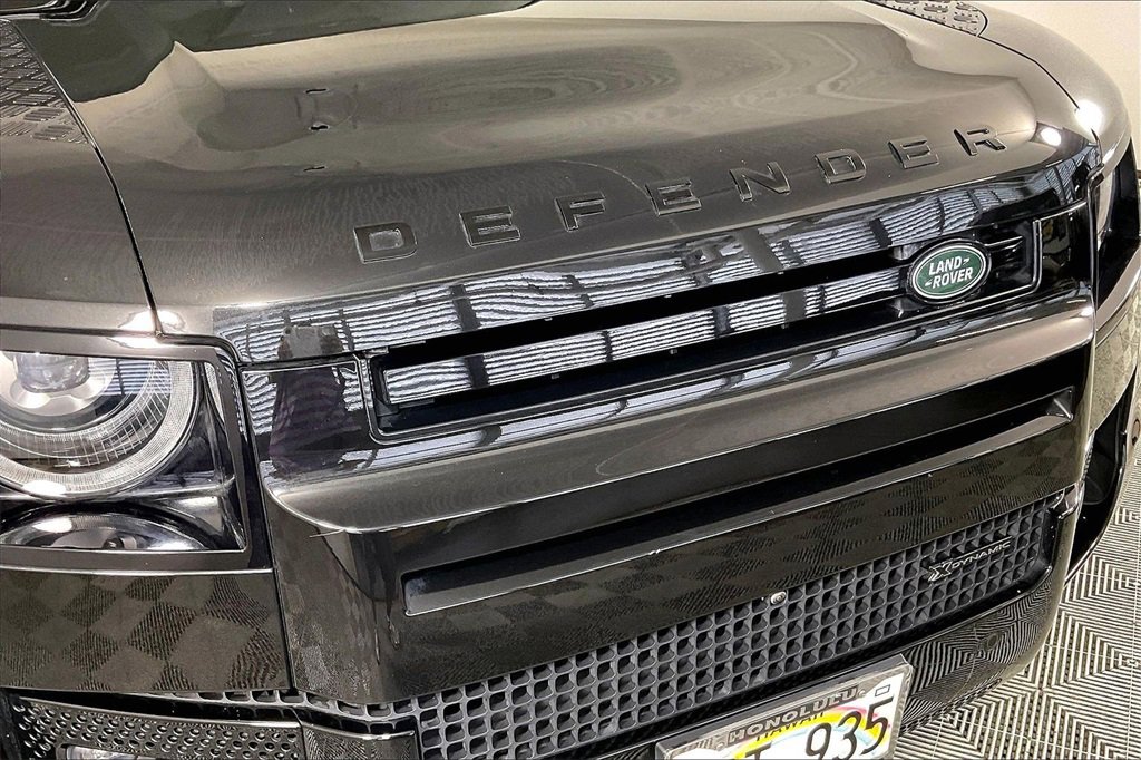 Used 2023 Land Rover Defender 110 X-Dynamic SE image 30