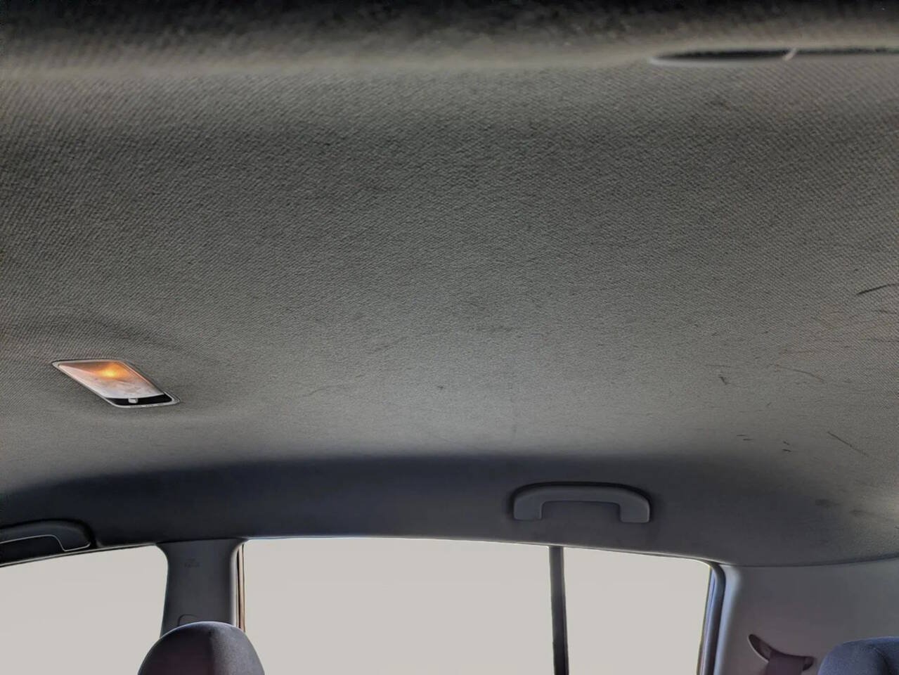 Used 2008 Nissan Versa 1.8 S FWD image 25