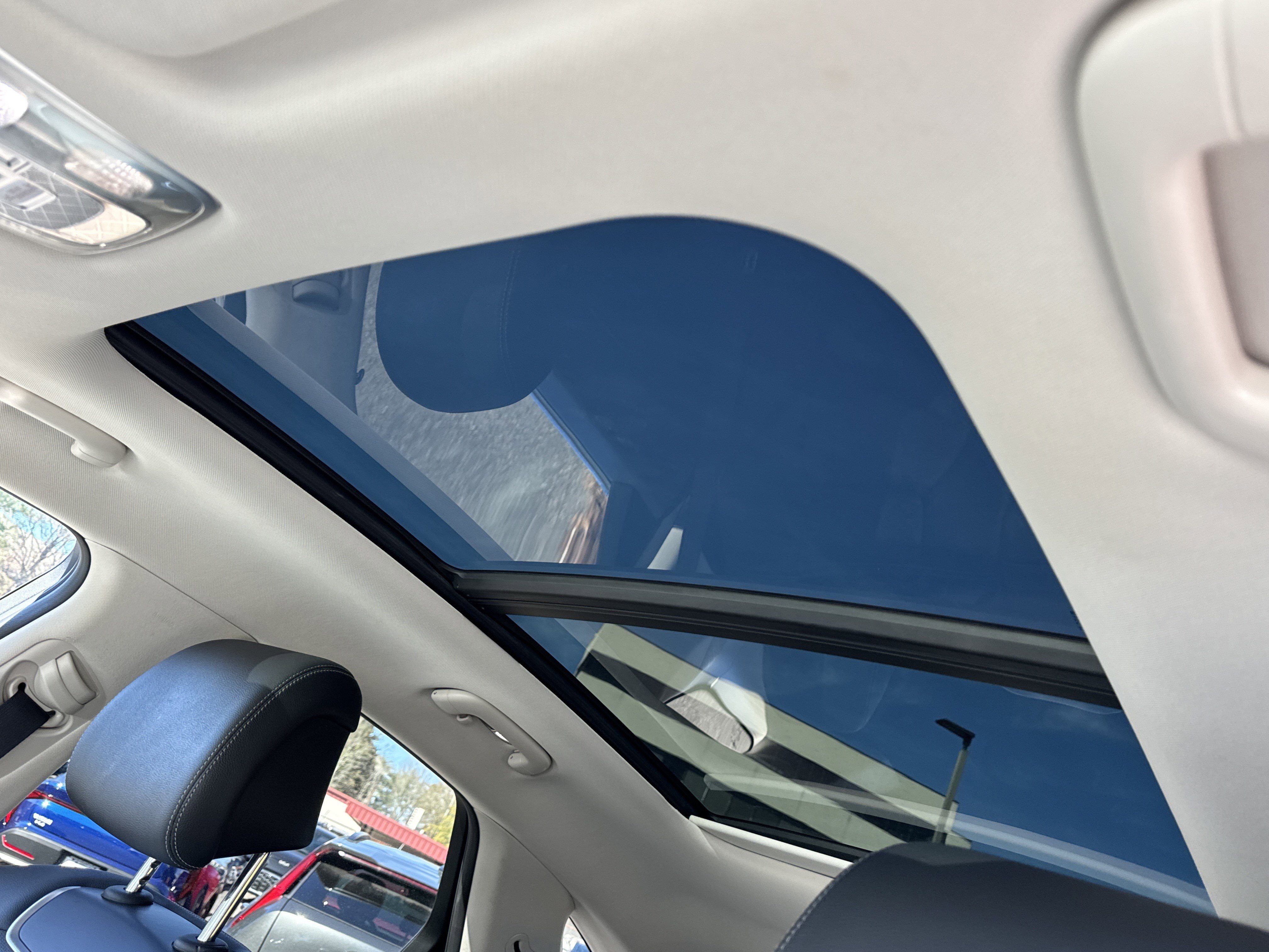 Used 2022 Genesis GV70 2.5T w/ Select Package image 32