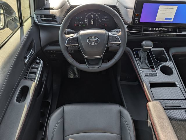 Used 2025 Toyota Sienna XSE w/ XSE Plus Package AWD/4WD image 12
