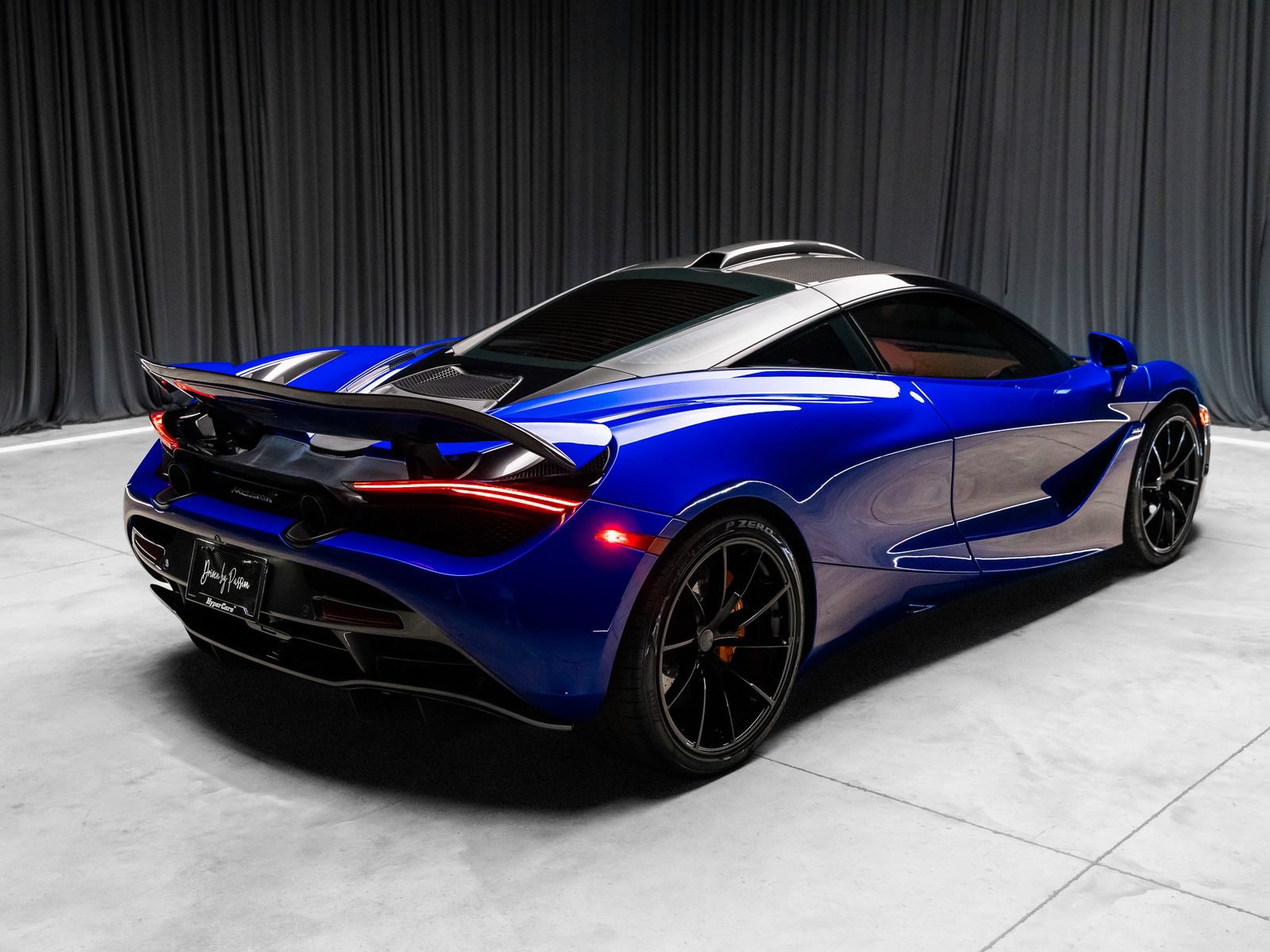Used 2018 McLaren 720S Luxury RWD image 4