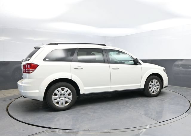 Used 2016 Dodge Journey SE w/ Flexible Seating Group FWD image 4