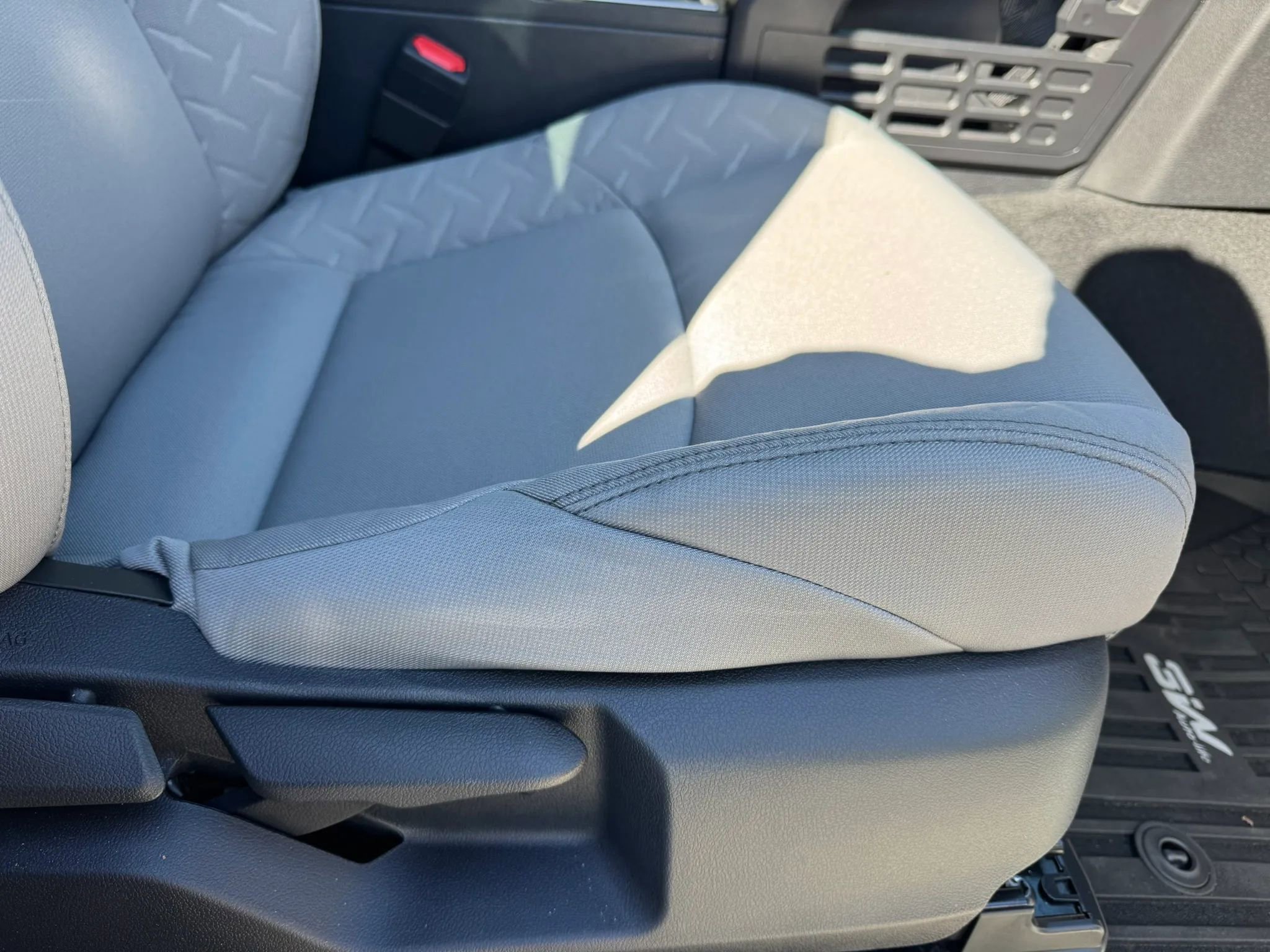 Used 2025 Toyota Tacoma SR5 image 17