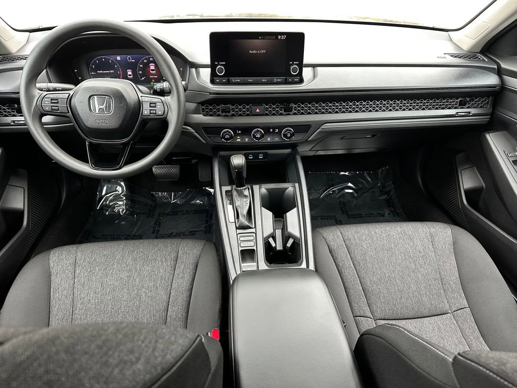 Used 2025 Honda Accord LX image 10