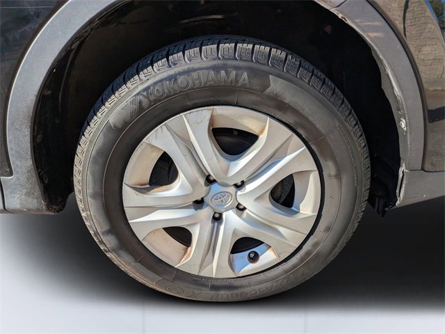 Used 2015 Toyota RAV4 LE image 11