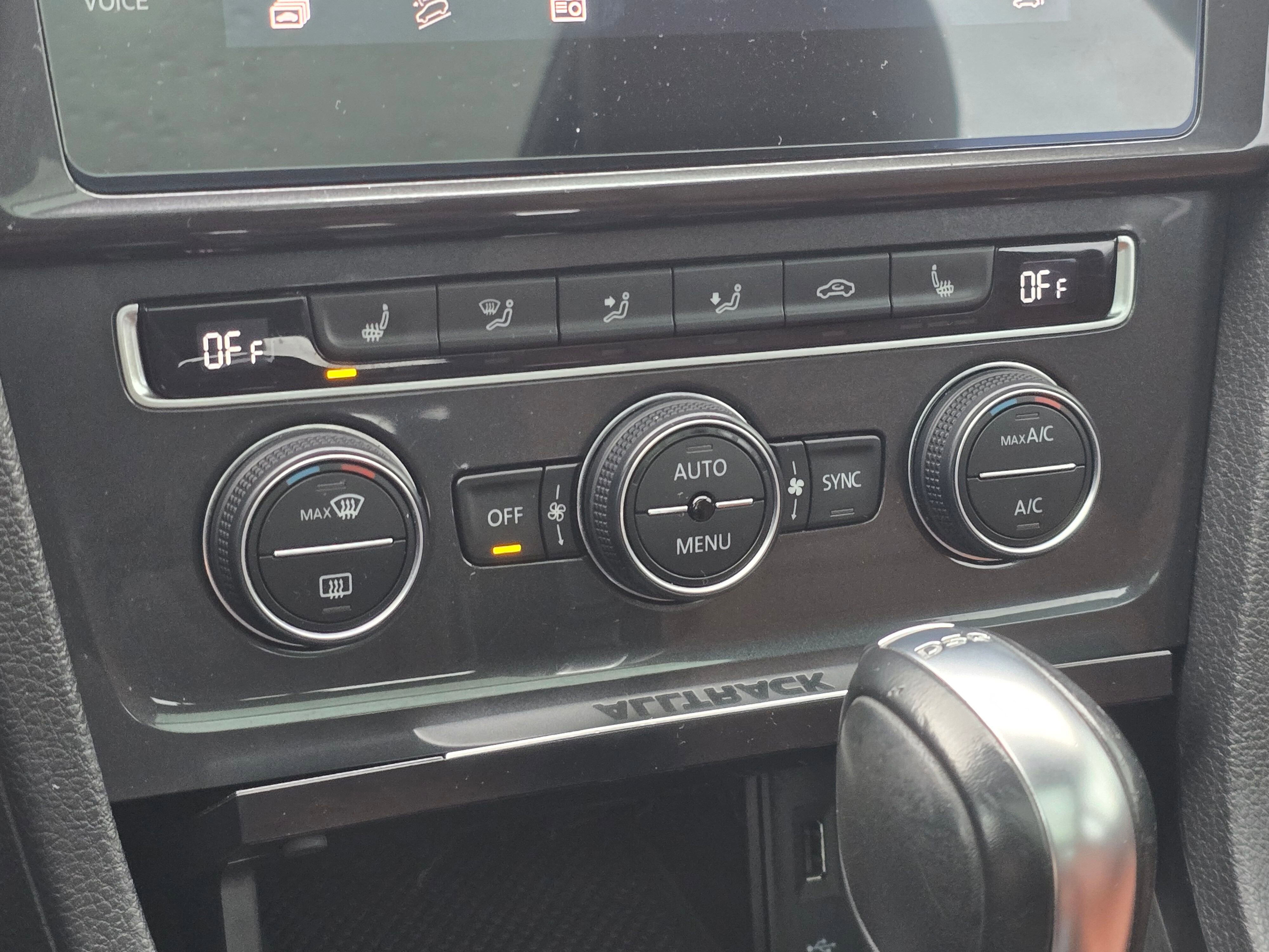 Used 2019 Volkswagen Golf Alltrack SEL image 31