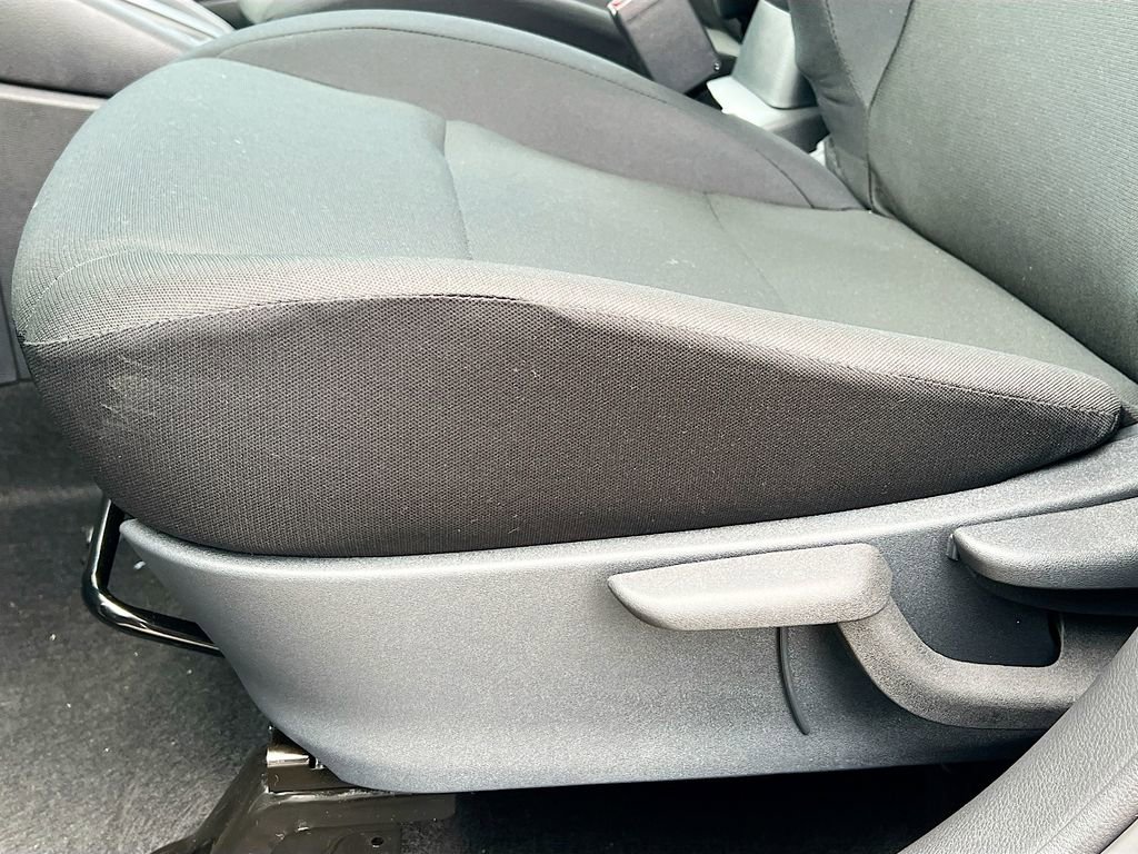 Used 2025 Nissan Kicks Play S FWD image 18