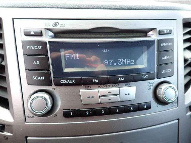 Used 2013 Subaru Outback 2.5i Premium AWD/4WD image 18