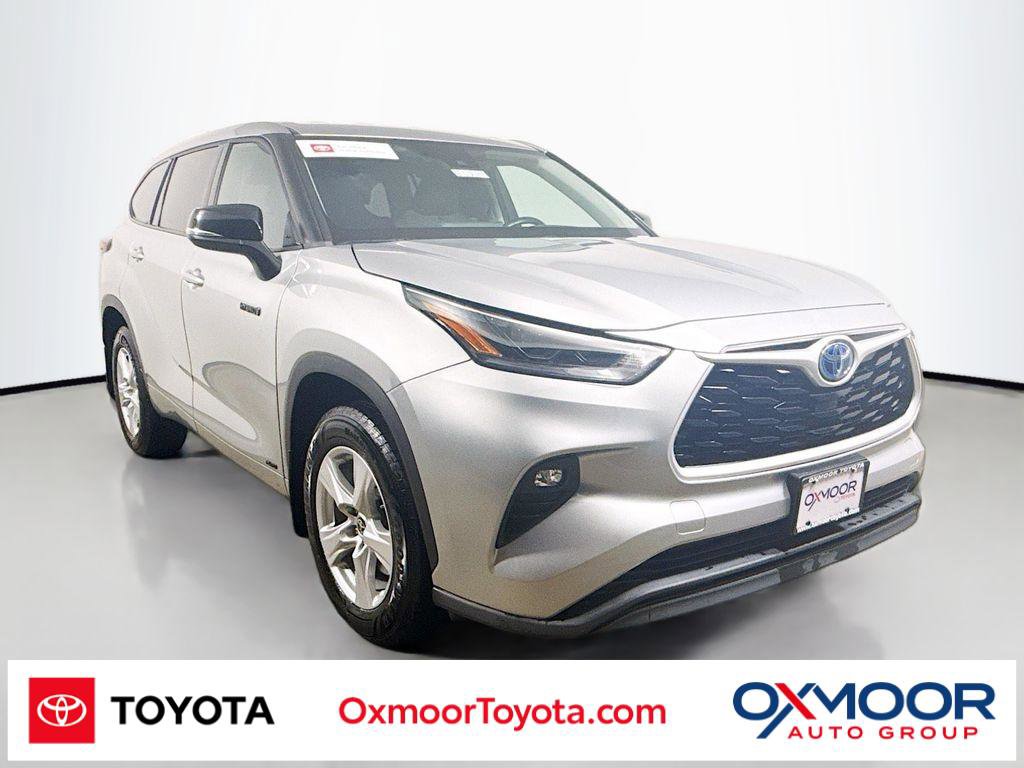 Used 2021 Toyota Highlander LE AWD/4WD video 1