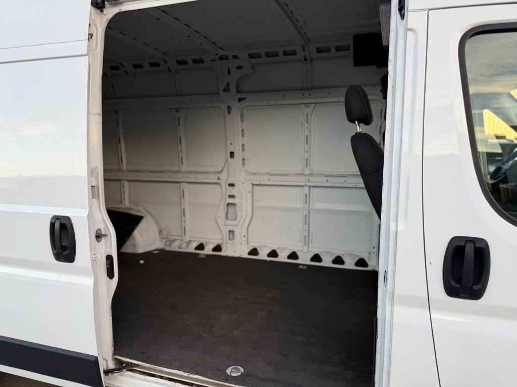 Used 2022 RAM ProMaster 2500 image 18