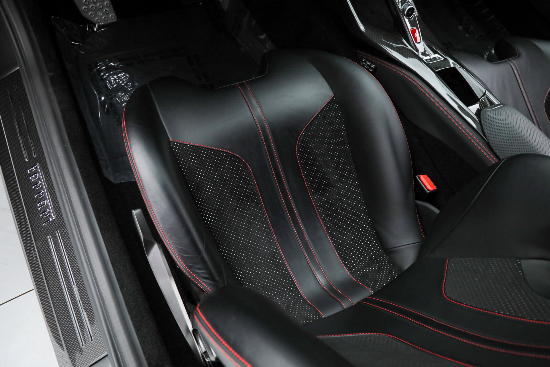 Certified 2019 Ferrari 812 Superfast image 28