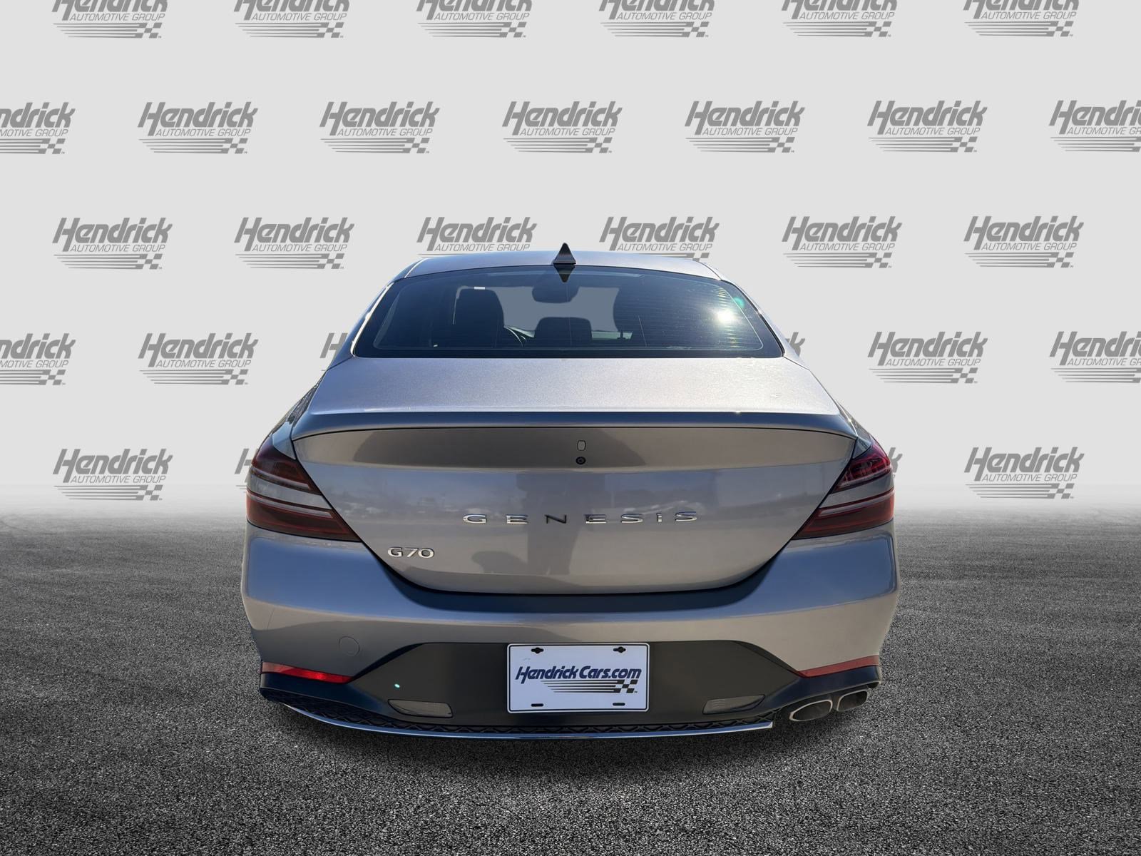 Used 2023 Genesis G70 2.0T image 9