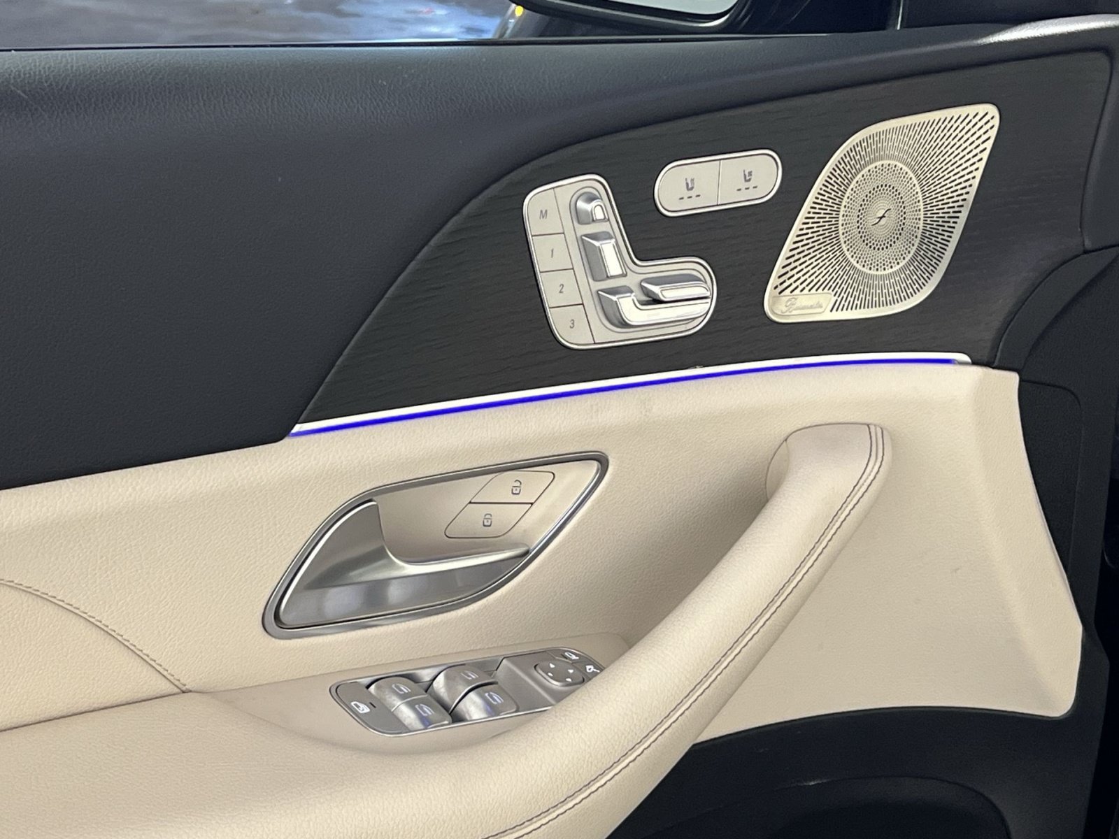 Used 2023 Mercedes-Benz GLE 350 4MATIC image 16