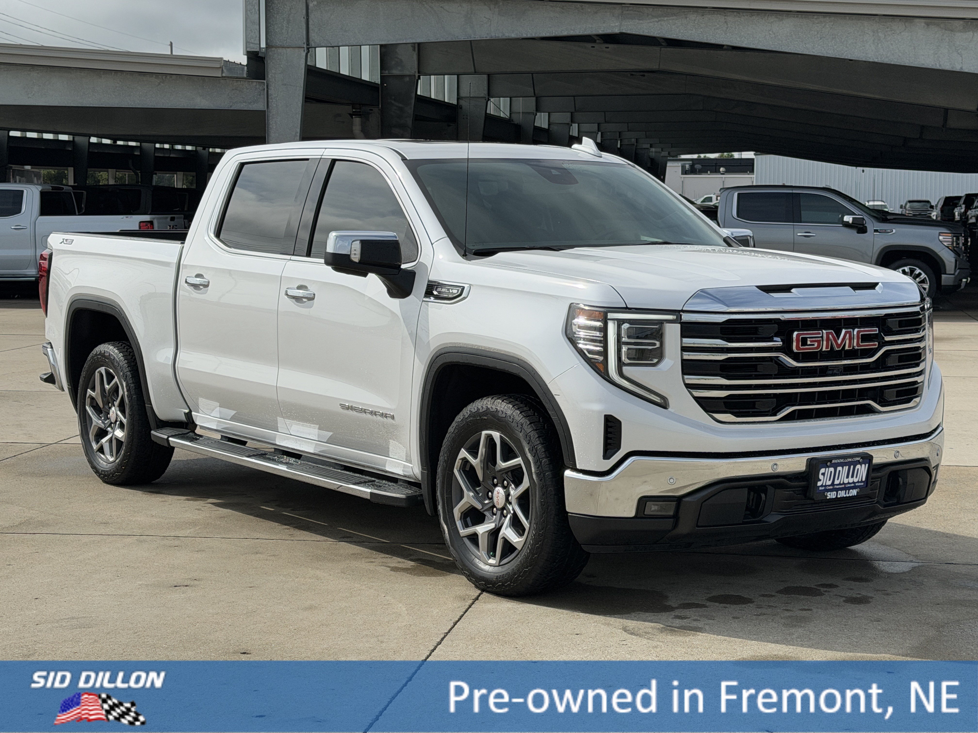 Certified 2024 GMC Sierra 1500 SLT w/ SLT Premium Plus Package AWD/4WD image 2