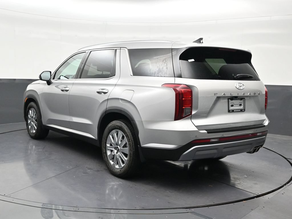 Used 2025 Hyundai Palisade SEL FWD image 3
