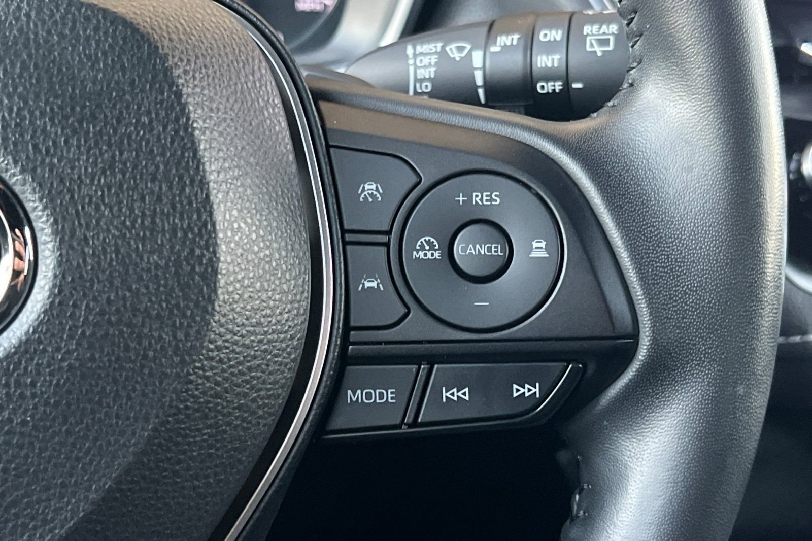 Certified 2023 Toyota Corolla SE image 30