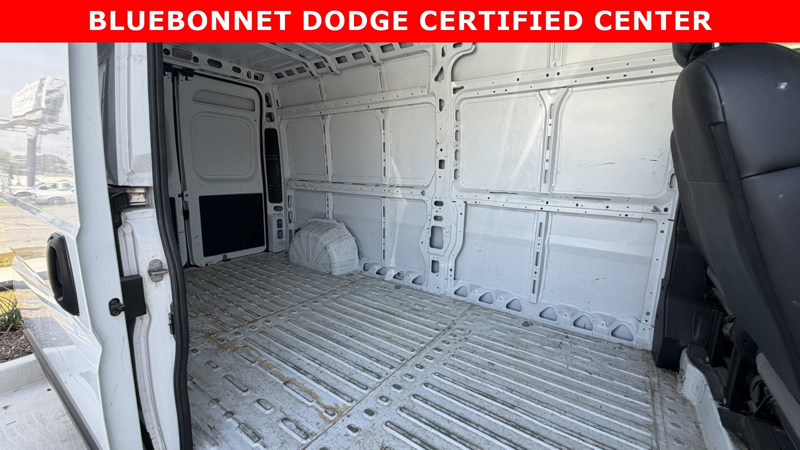 Used 2023 RAM ProMaster 2500 FWD image 7