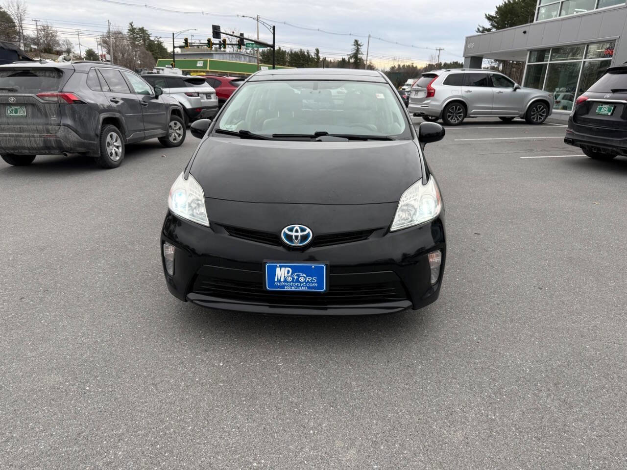 Used 2013 Toyota Prius Four w/ Deluxe Solar Roof Pkg FWD image 3
