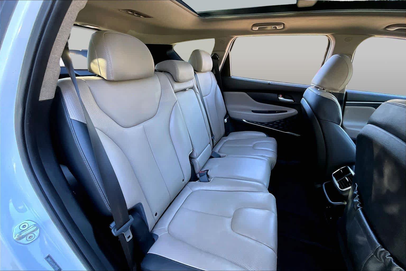 Used 2020 Hyundai Santa Fe SEL w/ Cargo Package FWD image 21