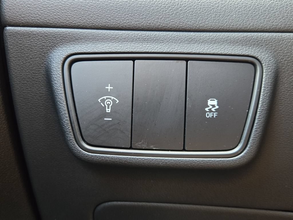 Certified 2024 Hyundai Tucson SE FWD image 24