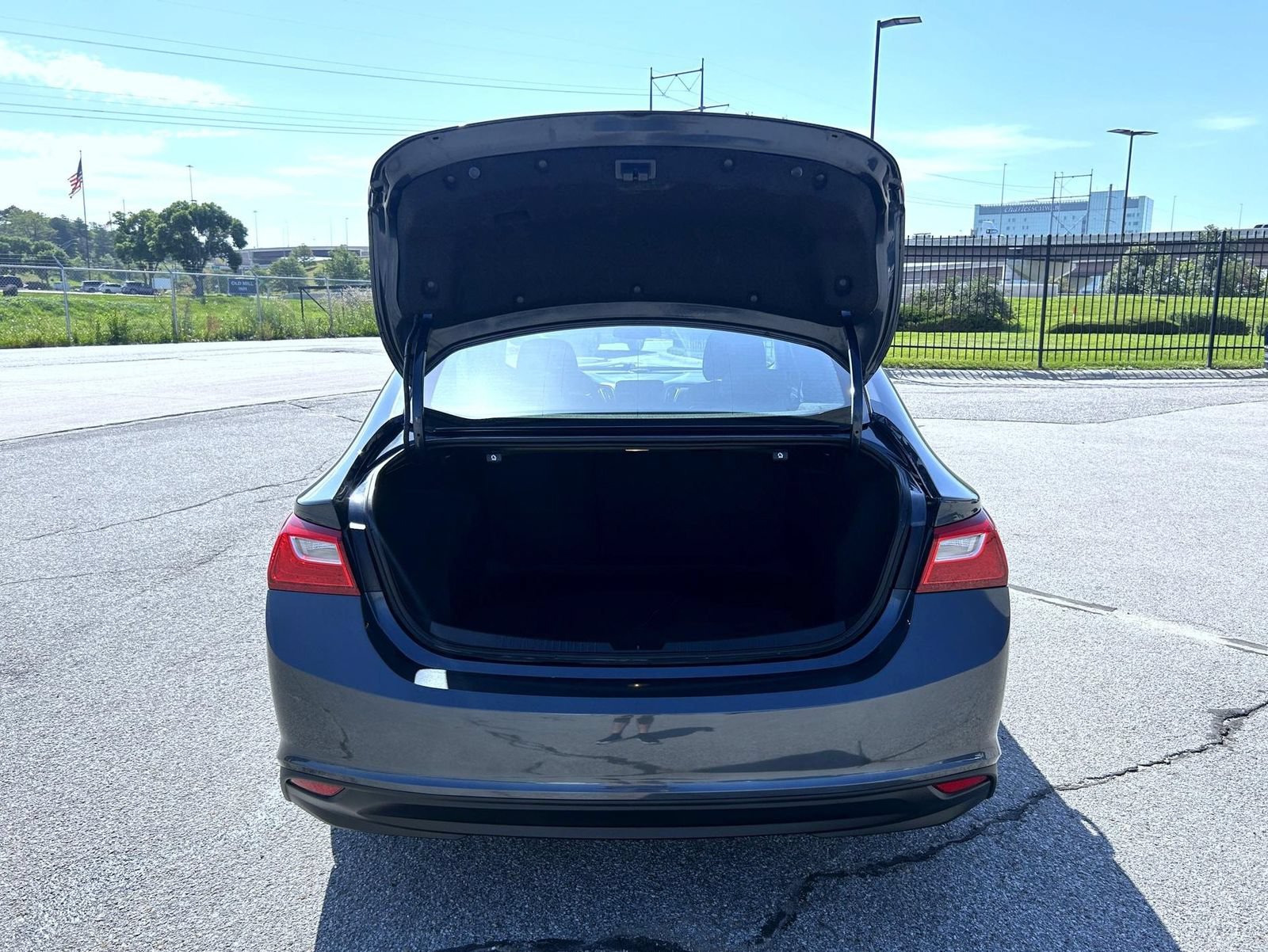 Certified 2020 Chevrolet Malibu LS FWD image 21