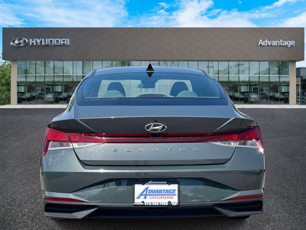 Certified 2023 Hyundai Elantra SEL FWD image 6