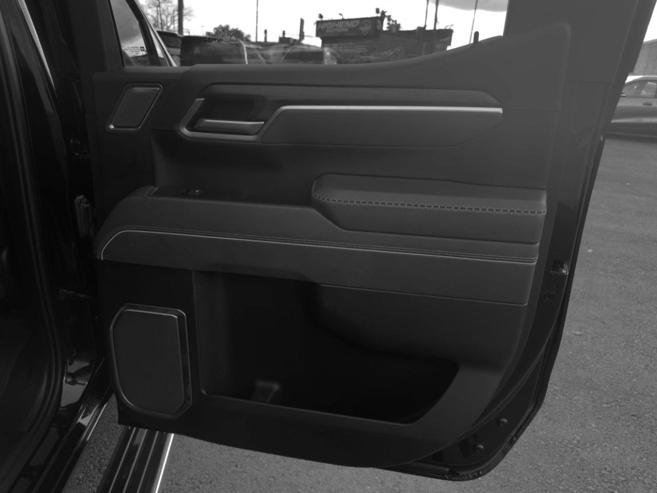 Used 2022 GMC Sierra 1500 Denali Ultimate AWD/4WD image 32